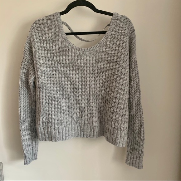 🦋 3 for $20 Plunging Open Back Twist Knit Sweater - Picture 5 of 5